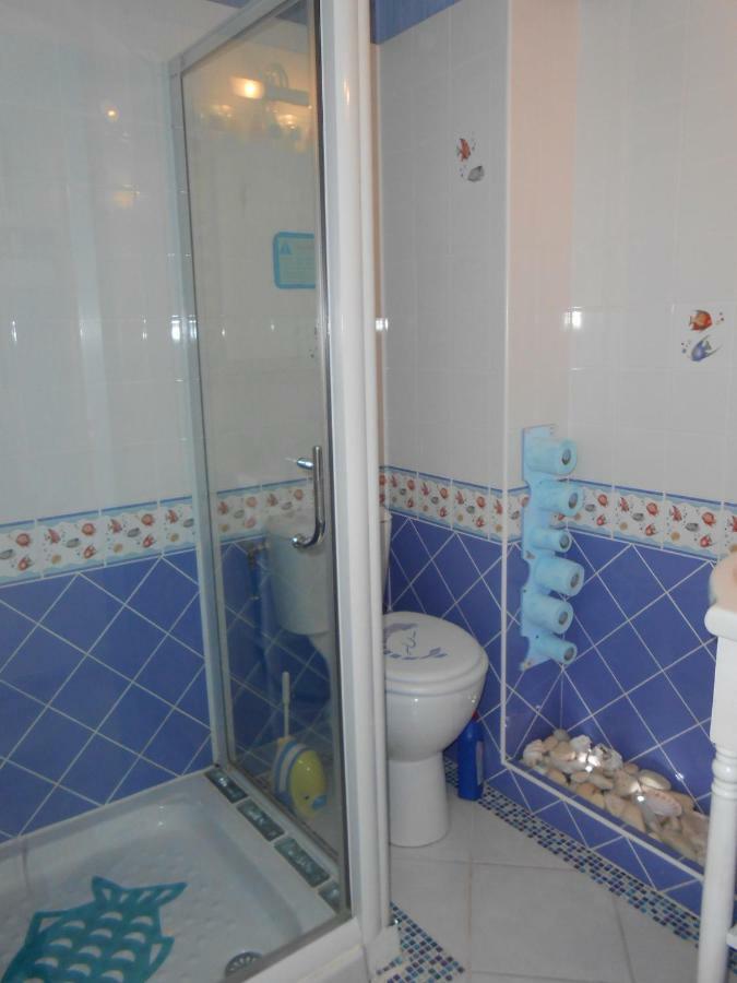 La Roche Bleue Bed & Breakfast Saint-Laurent-de-la-Pree