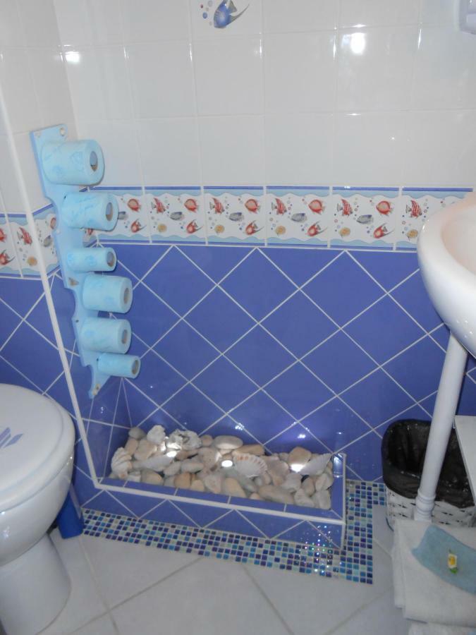 La Roche Bleue Bed & Breakfast Saint-Laurent-de-la-Pree